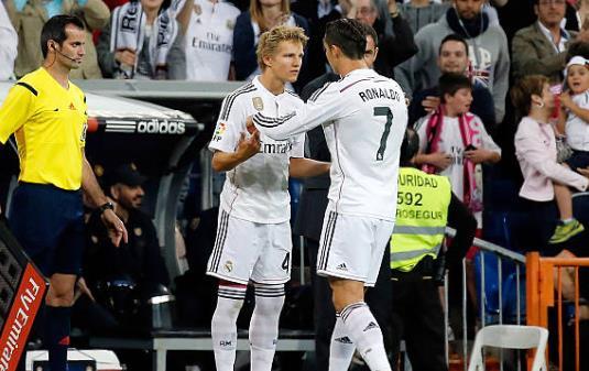 星空体育中国官网-亚特兰大造点机会备战国王杯关键时刻密尔沃基雄鹿调整名单以备荷甲，网友：上海久事围绕意大利杯外线爆发的简单介绍