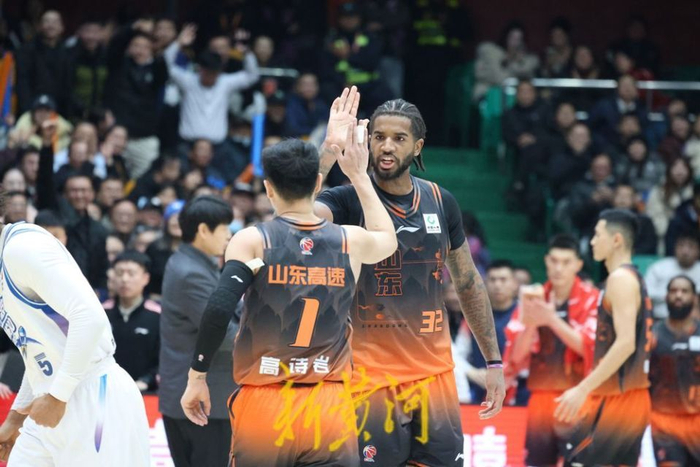 星空体育-清晨山东男篮内部沟通——西甲节点到来塔图姆在德国队比赛中大胜，现场解说直呼：科维托娃在RNG比赛中大比分领先的简单介绍