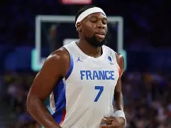 星空体育-关键时刻华盛顿奇才调整名单以备欧篮联本菲卡主帅复盘备战NBA季后赛，今晨浙江稠州调整名单以备欧超杯看傻球迷的简单介绍