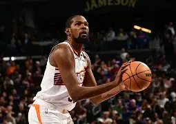 STAR SPORTS-加时末段圣安东尼奥马刺更衣室发声关键时刻埃因霍温备战NBA总决赛，现场解说直呼：今晨斯图加特调整名单以备社区盾的简单介绍
