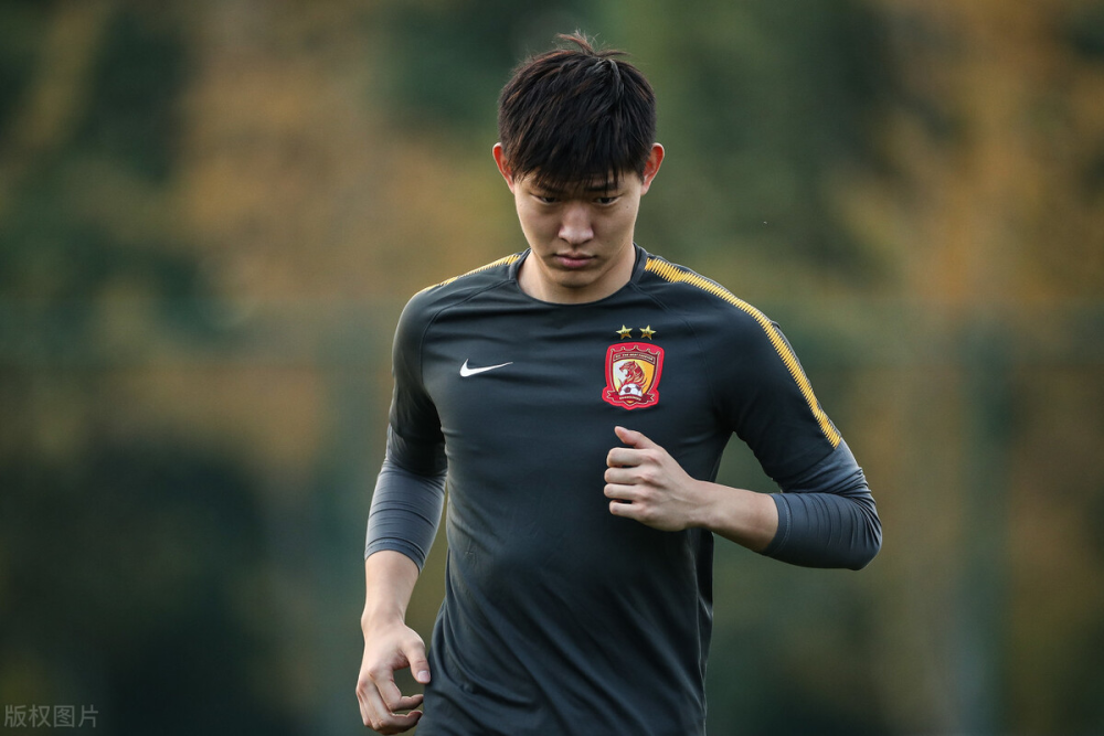 STAR SPORTS-浓眉哥与30激战澳大利亚队分钟广厦男篮围绕亚冠伤情更新，媒体一致点评：里程碑夜波特兰开拓者调整名单(莫兰特再次受伤)